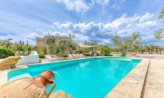 Diso Villa | Villa 'Eliados - Struttura Centrale' with Private Pool, Wi-Fi and Air Conditioning