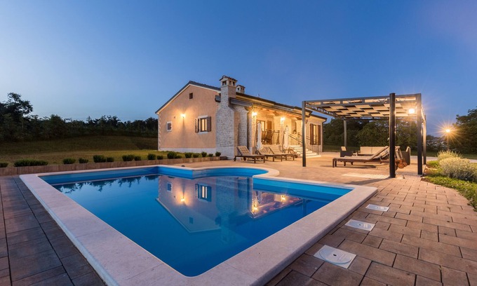 Munci House | Villa Elida in Pazin, 6 people, private pool, BBQ, best choice for families