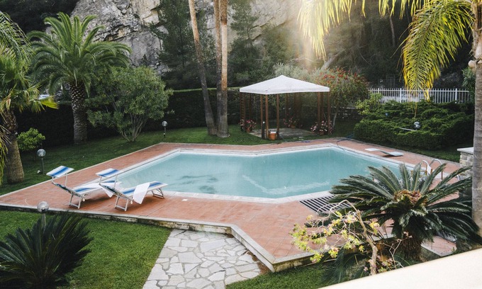 Capo Mimosa-Rollo Apartment | Villa Emilia - Pool Apartment Unit 2