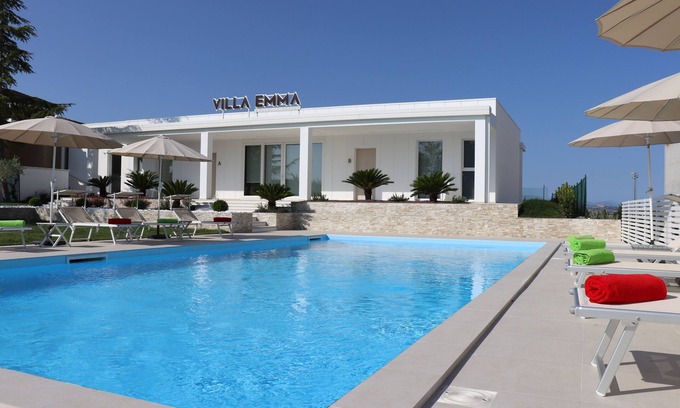 Montegranaro Villa | Villa Emma, private pool, 4 bedrooms, near the sea, for 13 people