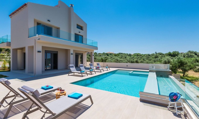Chania Villa | Villa Estel | Luxury villa with seaview, 1km to the beach