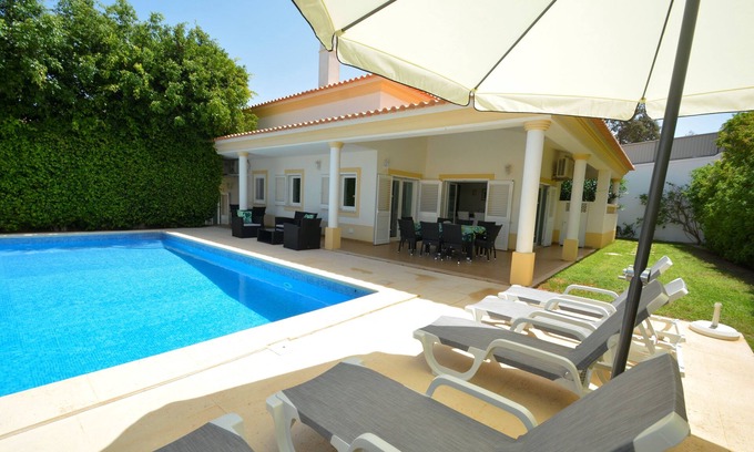 Alfa-Mar Villa | Villa falesia III - 5 minutes walking from beach - private garden and pool