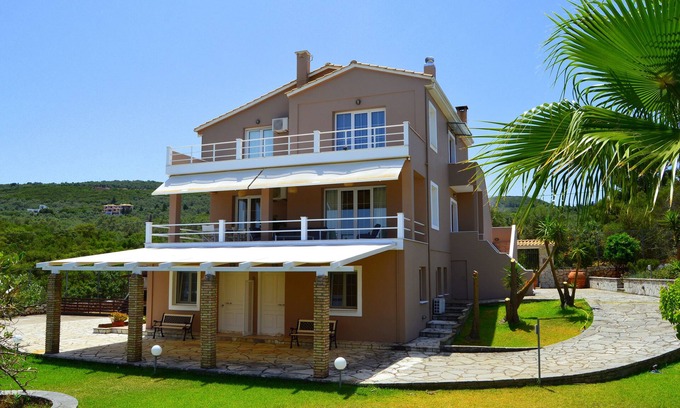 Tsoukaladhes Villa | Villa Filis -A magnificent Villa overlooking Lefkada!