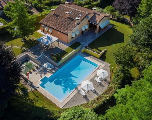 Giavera del Montello Bed & Breakfast | Villa Fior di Robinia