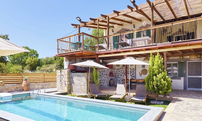 Mylopotamos Villa | Villa Fisi and Wellness with Private Pool, Jacuzzi, Sauna and Outdoor Gym