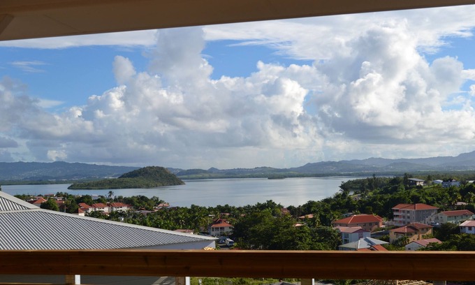 Trois-Ilets Villa | Villa for 2, 4, or 6 in Trois-Îlets, Martinique, w/sea view, pool, Wi-Fi, peace