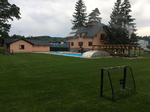 Mikulovice Villa | Villa for 20 people with Jacuzzi and Large Pool