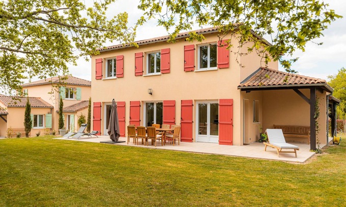 Vasles House | Villa for 8 people, bright, modern and comfortable
