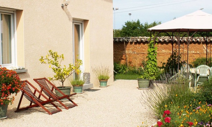Saint-Maurice-de-Gourdans Villa | Villa Avec 5 Chambres et 5 Salles de Bains Complètes, Proche Cnpe Bugey