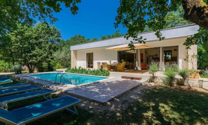 Babici House | Villa Frleti by Interhome