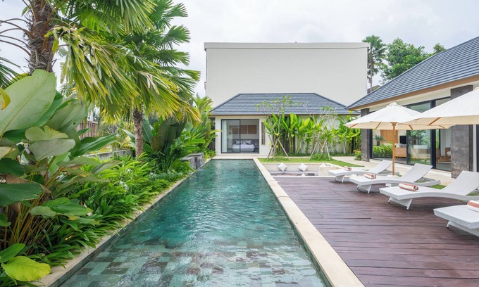 Melayang Villa | Villa Gantari by GORO