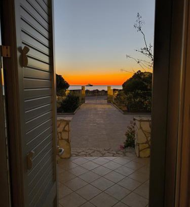 Favignana Villa | ViLLA GASPARE FRONTE MARE