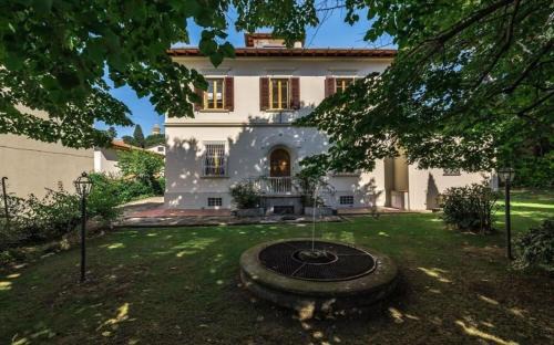 Calenzano Villa | Villa Gelly