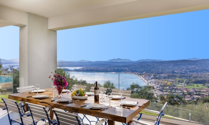 Pirgi Villa | Villa Gemini Angelo by Villa Plus
