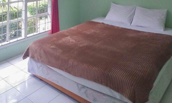 Cilimus Hotel | Villa Getsemani Mitra RedDoorz