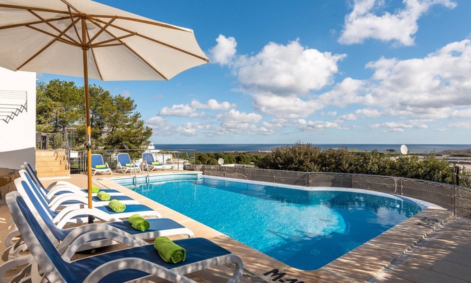 Coves Noves Villa | Villa Gill by Escape Home