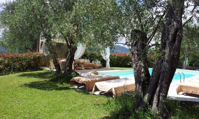 Bolano Villa | Villa Goa 13p with Exclusive Pool, Free WiFi, BBQ near to beaches andCinqueTerre