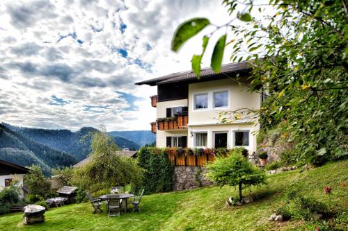 San Nicolo d'Ega Hotel | Villa Gottfried B&B