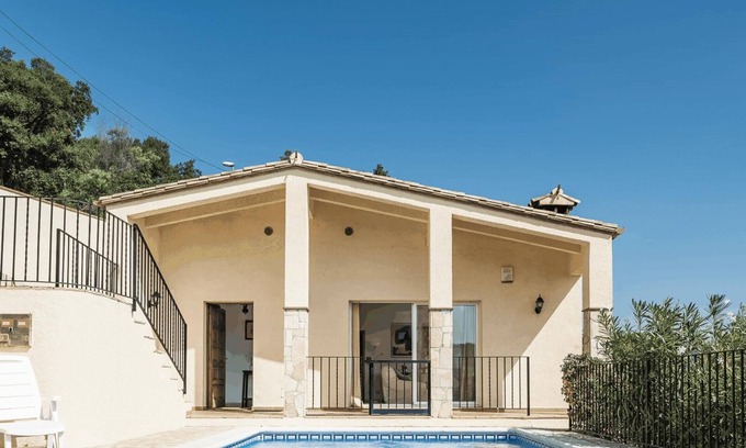 Calonge Ski Chalet | Villa Granvista - Your private oasis with sea views.