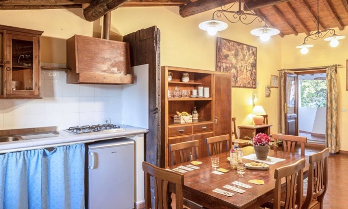 Pelago Apartment | Villa Grassina Quadrilocale sleeps 8, WIFI, pool, Nature
