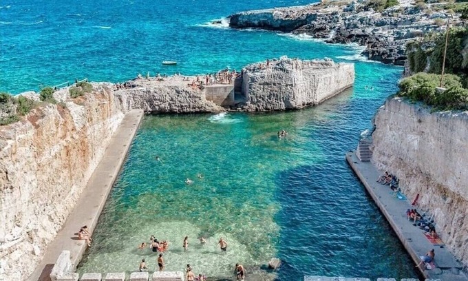 Salento Peninsula Villa | Villa Grotta Azzurra (B), with private parking and Pool
