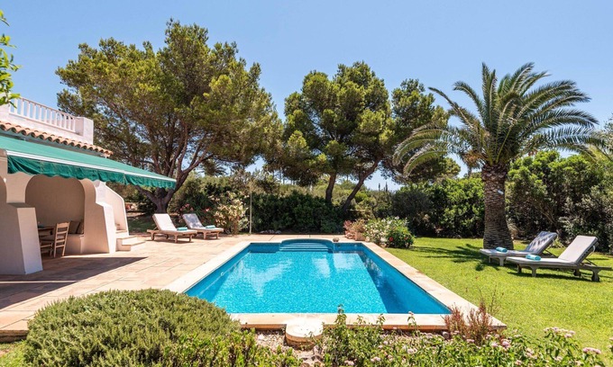 Binidali Villa | Villa 'Hércules 115 Binidali' with Sea View, Wi-Fi and Air Conditioning