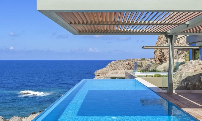 Livadia Villa | Villa Hermes - Extravagant, hideaway villa by the sea