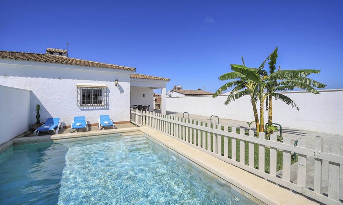 El Palmar House | Villa "Ibicenca" close to the Beach with Pool & Wi-Fi