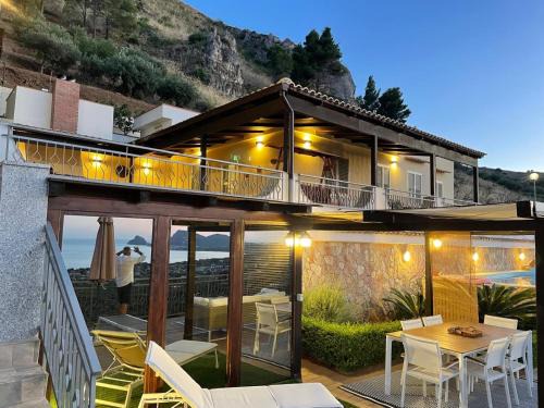 Altavilla Milicia House | Villa Ibiscus