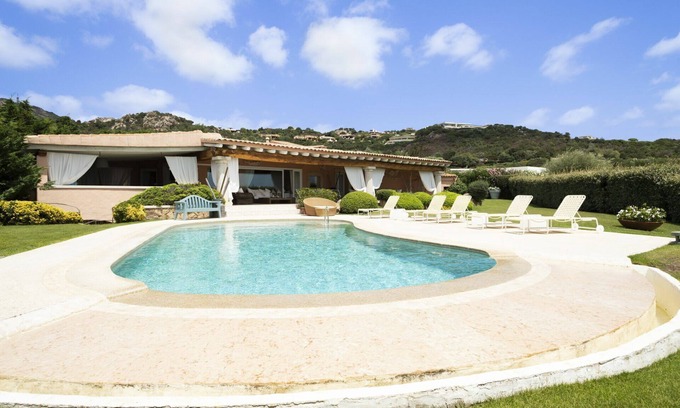Cala di Volpe Villa | Villa in Abbiadori with 7 bedrooms sleeps 10
