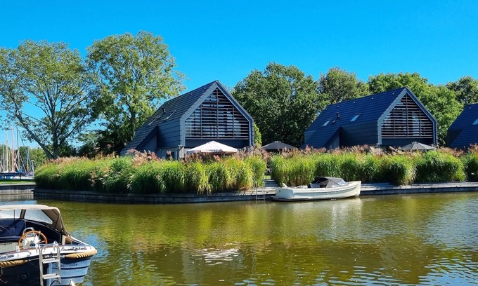 Balk House | Villa in Balk with Private Jetty on Slotermeer