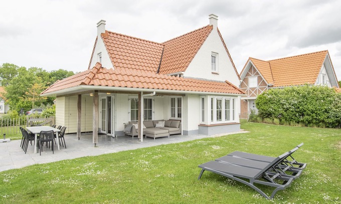 Cadzand-Bad Villa | Villa in Cadzand-Bad near North Sea Beach