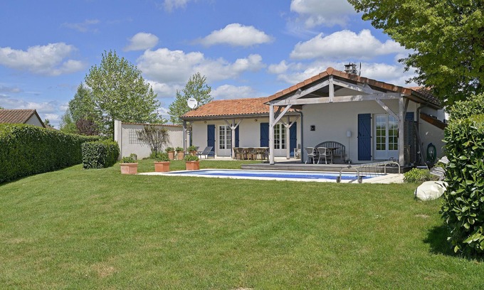 Vasles Villa | Villa in France with Private Pool
