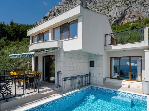 Makarska Villa | Villa in Makarska with Infinity Pool & Views
