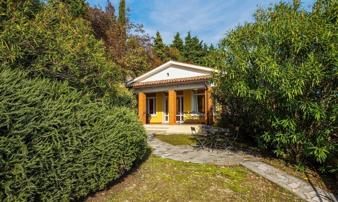 Marciaga House | Villa in Marciaga with Pool near Gulf of Garda