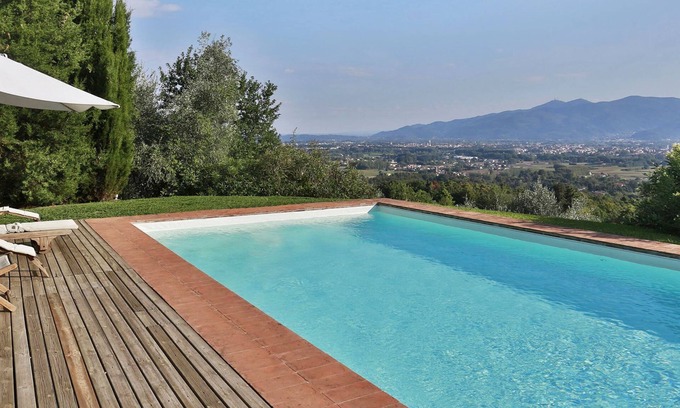 Lucca Villa | Villa in Mutigliano with 3 bedrooms sleeps 6