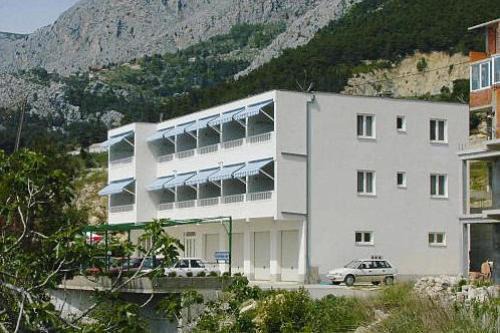 Omis Apartment | Villa in Nemira with Sea Views and Hiking