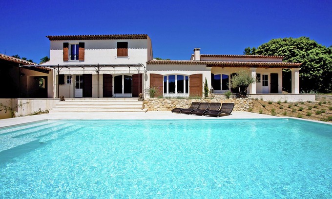 Martres-Tolosane Villa | Villa in Provence with Infinity Pool