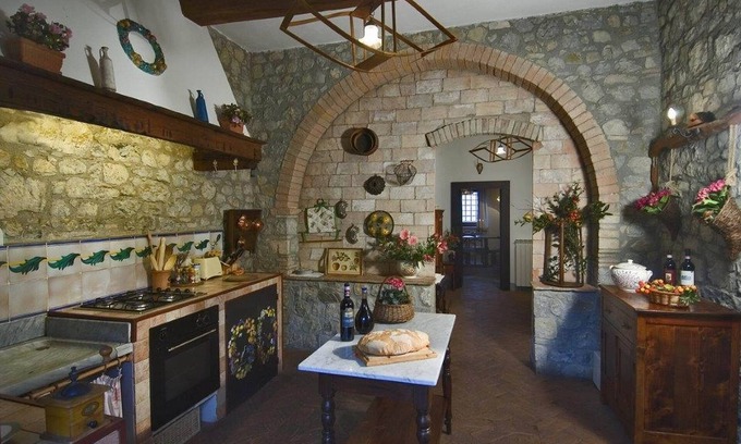 Il Poggio House | Villa in Trevinano, San Casciano dei Bagni, Pool, near the village,free Wi-Fi,up to 14 pers