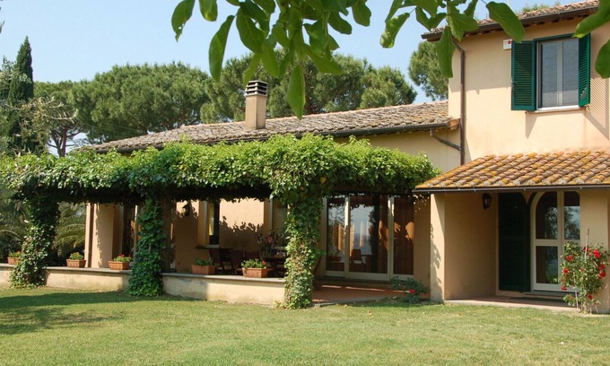 Calvi di Umbria Villa | Villa Infinito, for an enchanting stay among fields