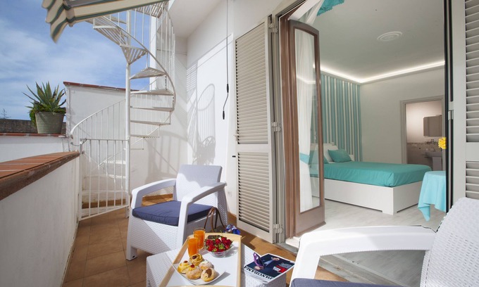 Piano di Sorrento Bed & Breakfast | Villa Iolanda