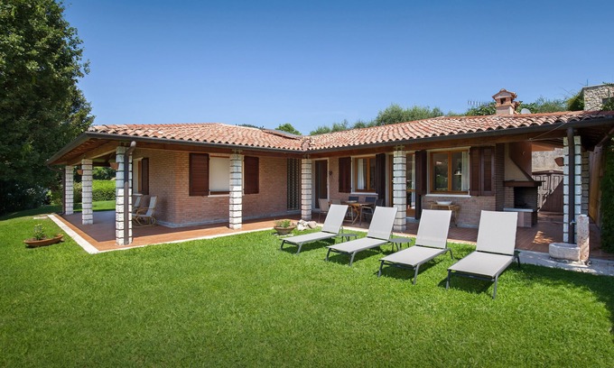 Bardolino Villa | Villa Irene In Bardolino