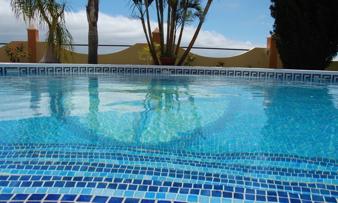 Candelaria Villa | VILLA JADE LUXURY AND PRIVACY
