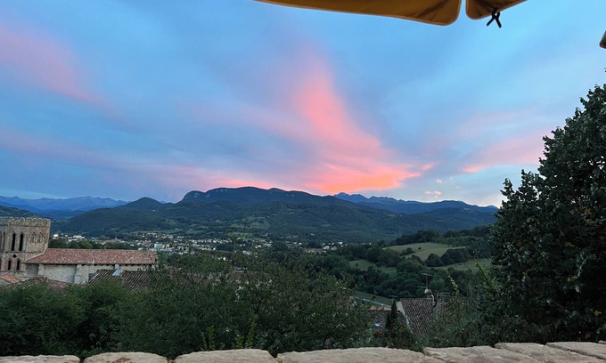 Saint-Martory House | Villa Kaliazo - Alpaca experience by the river, quiet apartment 45 qm