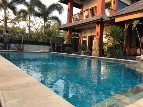 Senggigi Villa | Villa Kenanga in Meninting By The Beach