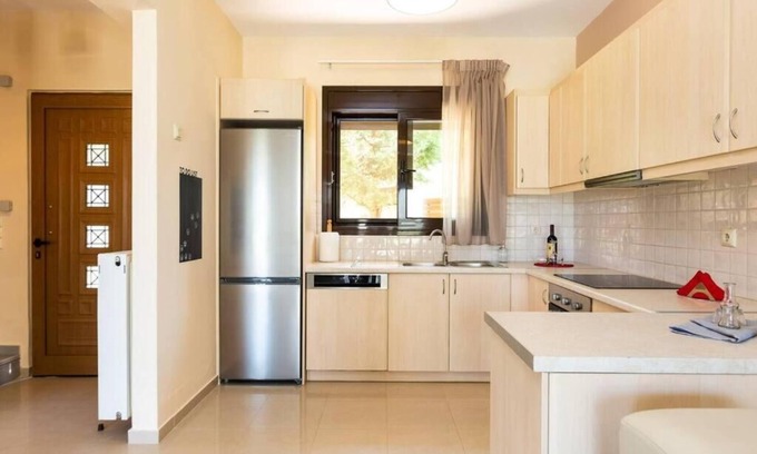 Loutra House | Villa Kerkis,pool &BBQ,10min beach,8km to Rethymno