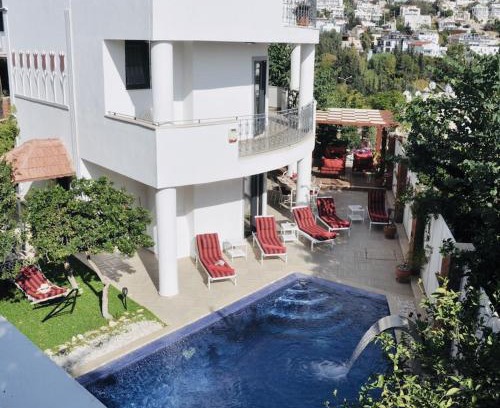Kalkan Villa | Villa Kirmizi Lale, Private Pool, Gardens, Very Close to Town - No Need for Taxi