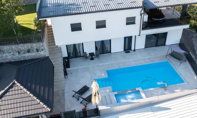 Mali Radic Villa | Villa Kula