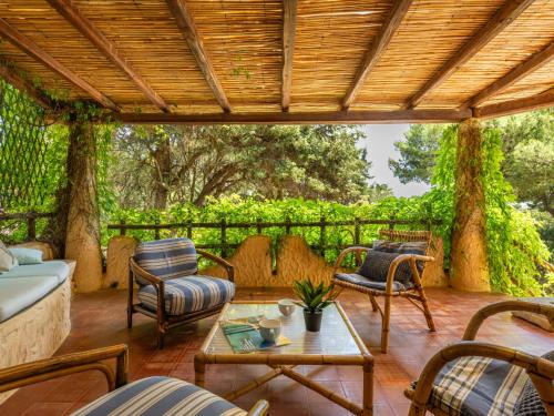 Notteri Villa | Villa La Casetta del Mare by Interhome
