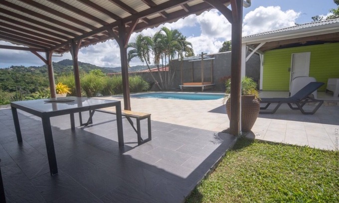 Petit Bourg Villa | Villa La verdee, design, pool, close to shops